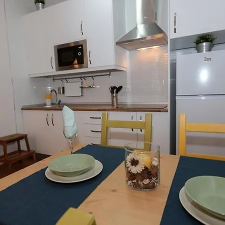 Apartment Charming Next To The *